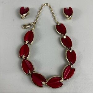 Vintage Thermoset Choker Necklace and Clip-On Earrings